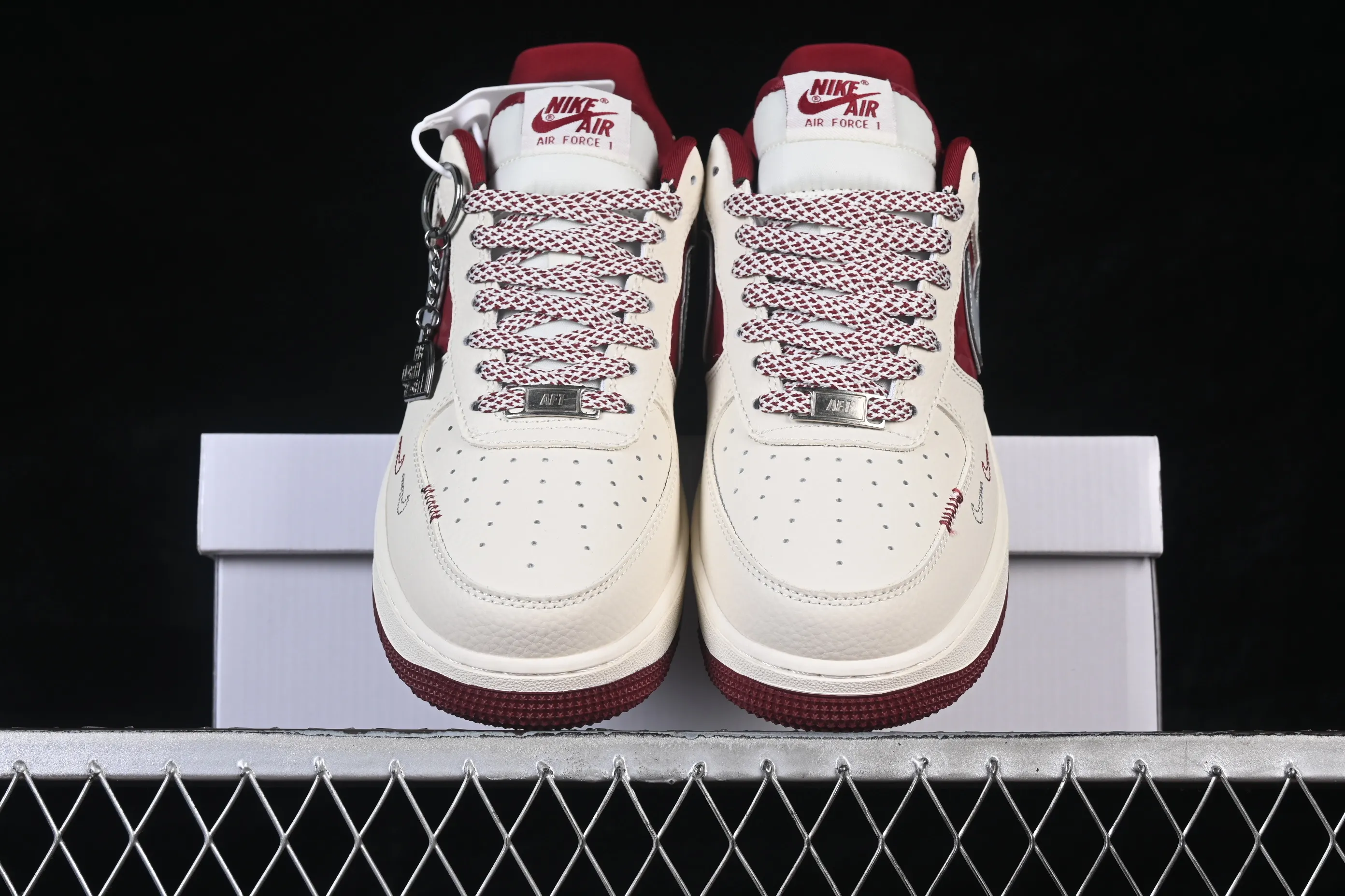 All categories Nk Air Force 1 Air Force series Nk Air Force 1 Low Air Force low top Nike Air Force 1'07 Low North Face joint cinnabar diamond Air Force 1 low top casual sneakers DF0188-112